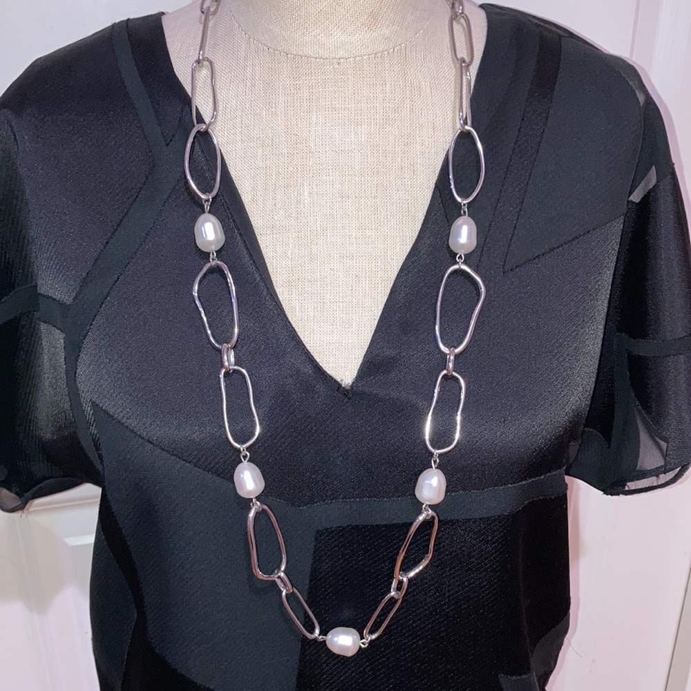 WHBM Silver Tone Necklace with Pearls
